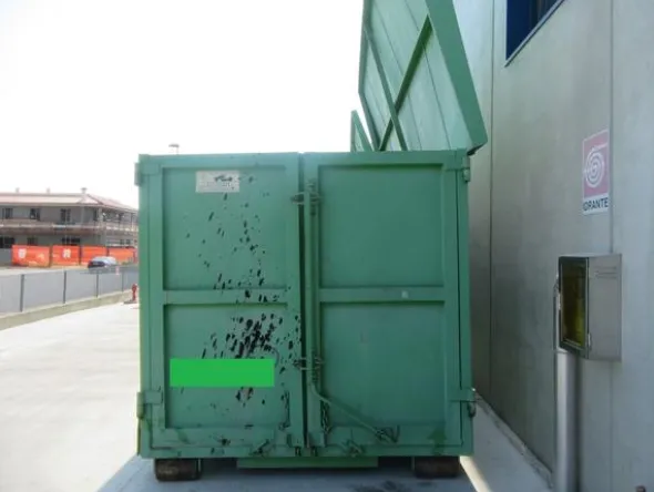 2158#3561 Container Locatelli Eurocontainers
