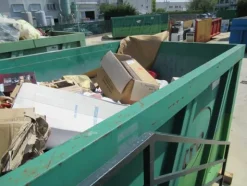2033#3561 Container Locatelli Eurocontainers