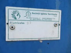 2105#3561 Container Longo