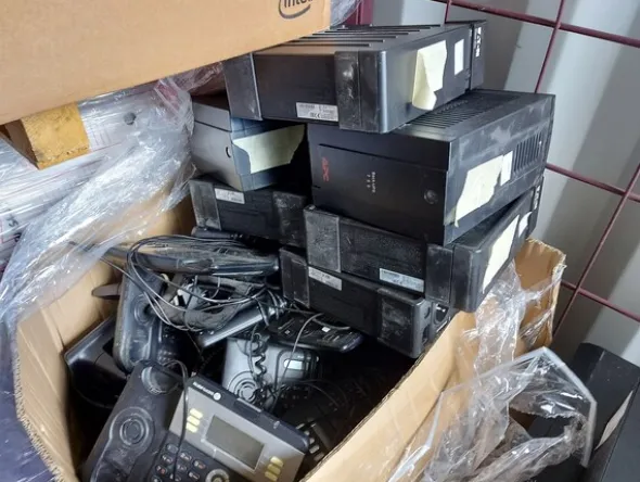 25#5641 Container navale ed attrezzatura elettronica