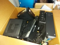 25#5641 Container navale ed attrezzatura elettronica