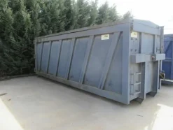 27#44740 Container scarrabile Locatelli con coperchio
