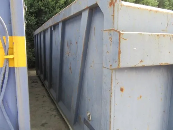 28#44740 Container scarrabili