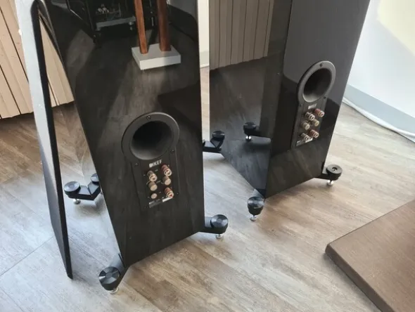 33#7255 Coppia diffusori Kef