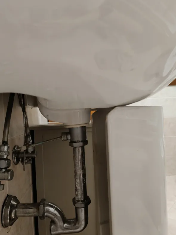 Coppia di sanitari e lavabo Ideal Standard