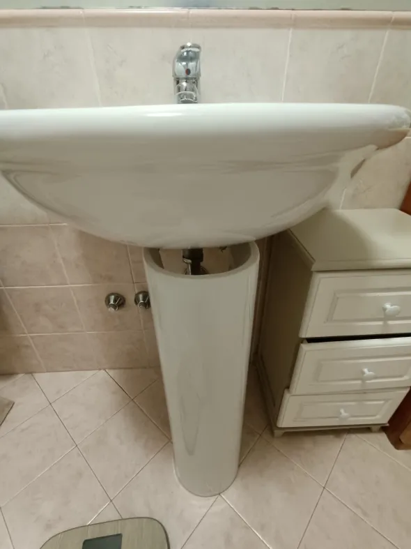 Coppia di sanitari e lavabo Ideal Standard