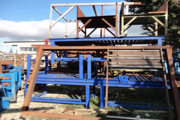 37#2993 Dime in ferro e semilavorati