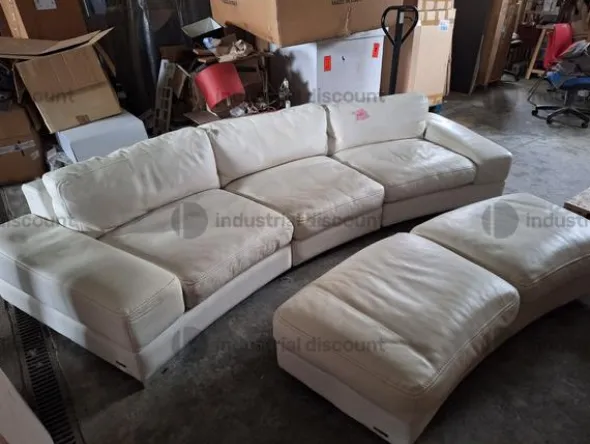 10#9481 Divano in pelle bianco