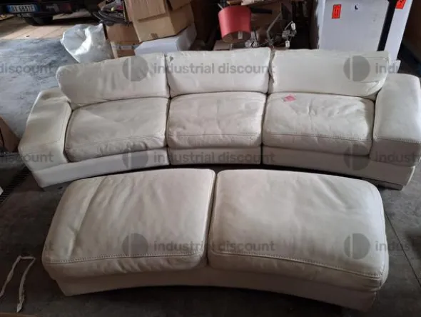 10#9481 Divano in pelle bianco