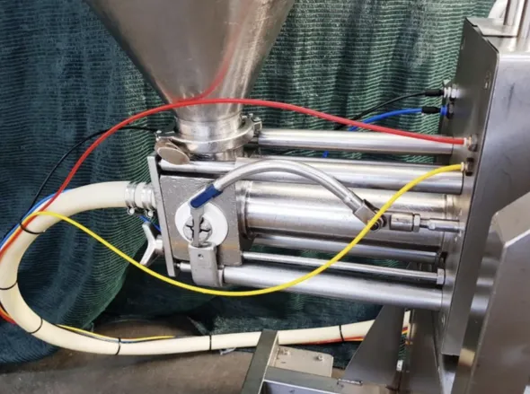 DOSATRICE PNEUMATICA PER CREME TURBO SYSTEMS MOD. B2197