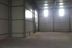 #1274 Due capannoni con uffici e cortile esclusivo