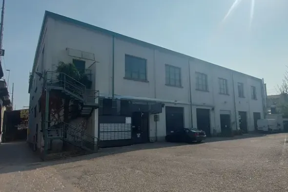 #21832 Due laboratori artigianali in zona semicentrale