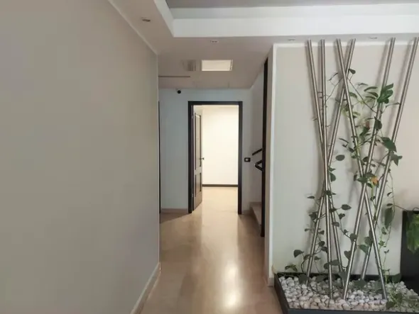 #18944 Due uffici in complesso residenziale con piscina