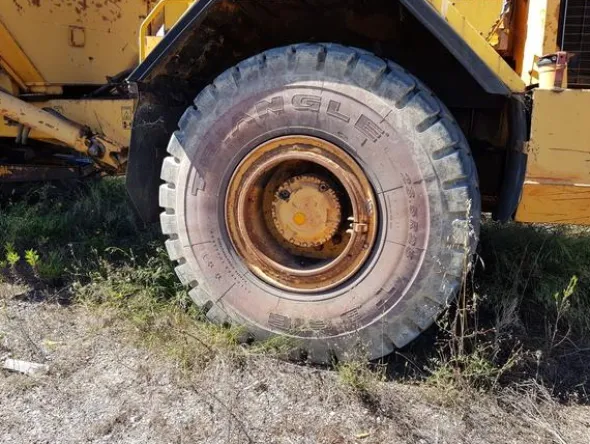 39#4479 Dumper Volvo