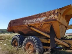 39#4479 Dumper Volvo
