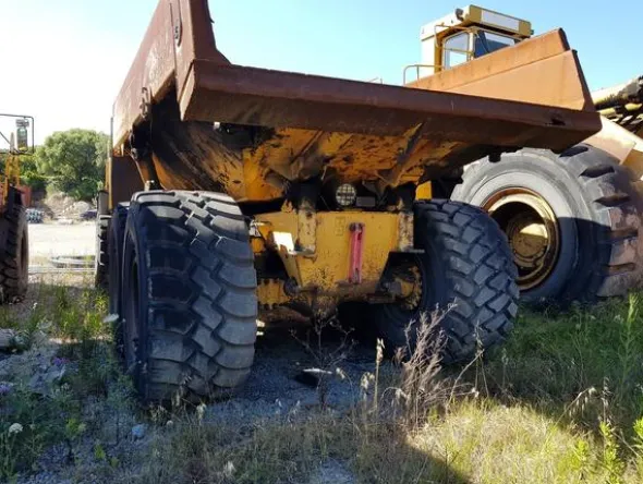 29#4479 Dumper Volvo