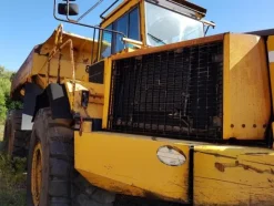 29#4479 Dumper Volvo