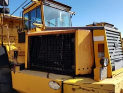29#4479 Dumper Volvo