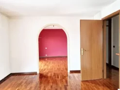 #23025 Edificio adibito a Bar-Ristorante con soprastante appartamento