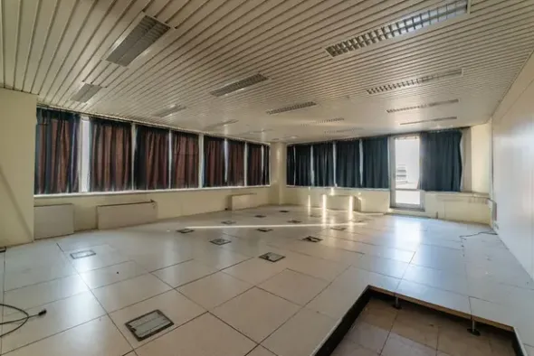 #2537729 Edificio cielo terra indipendente con parcheggio sotterraneo privato e ampia area esterna