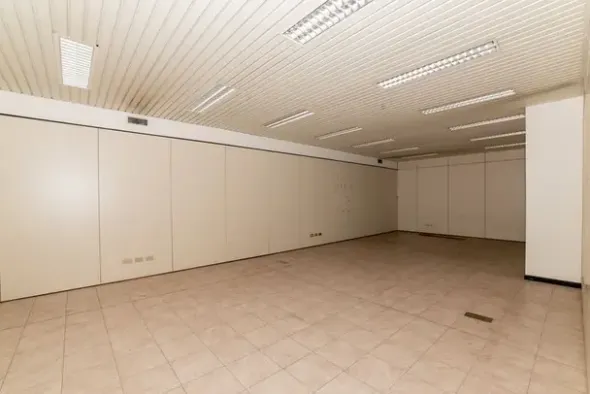 #2537729 Edificio cielo terra indipendente con parcheggio sotterraneo privato e ampia area esterna