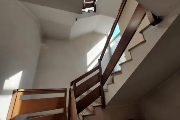 #25736 Edificio direzionale con uffici, mensa e cortile