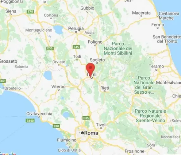 #14857 Edificio terziario con tettoie e corte privata