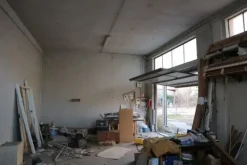 #14857 Edificio terziario con tettoie e corte privata