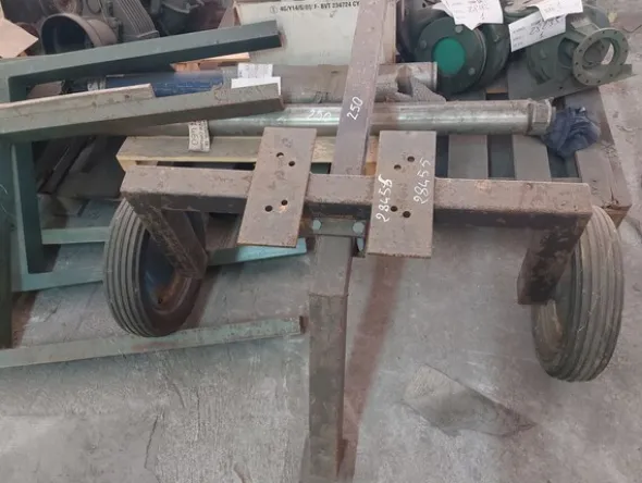 250#8349 Elettropompe e carrelli