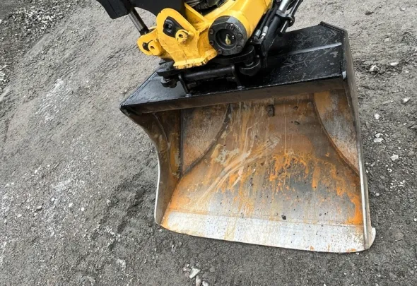 2013 Escavatore CAT 303.5E CR