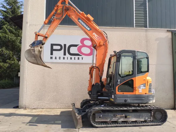 Escavatore cingolato Doosan DX85R-3