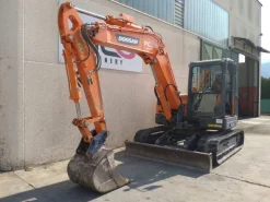 Escavatore cingolato Doosan DX85R-3