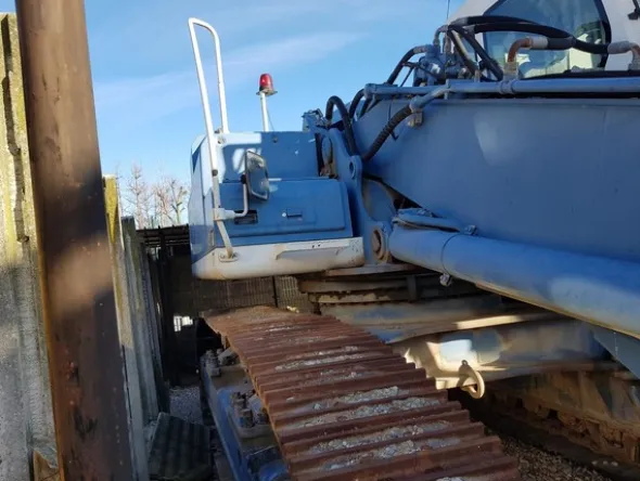 1#5031 ESCAVATORE CINGOLATO HYUNDAI HEAVY INDUSTRIES
