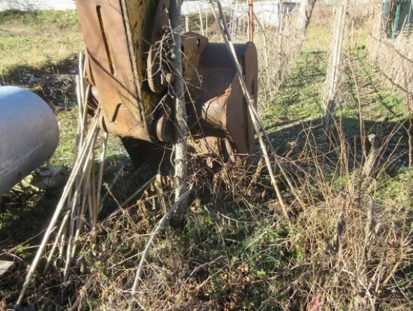 2#5164 Escavatore cingolato Laltesi