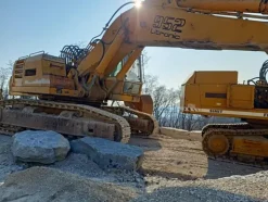 2#7693 Escavatore cingolato Liebherr