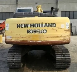 3#5567 Escavatore cingolato New Holland E 245 B
