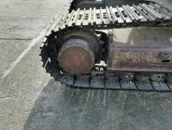 3#5567 Escavatore cingolato New Holland E 245 B
