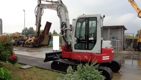 16#7214 Escavatore cingolato Takeuchi