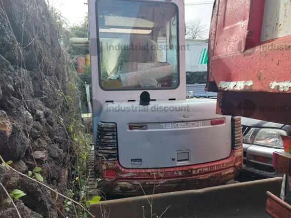 1#8893 Escavatore cingolato Takeuchi TB 135