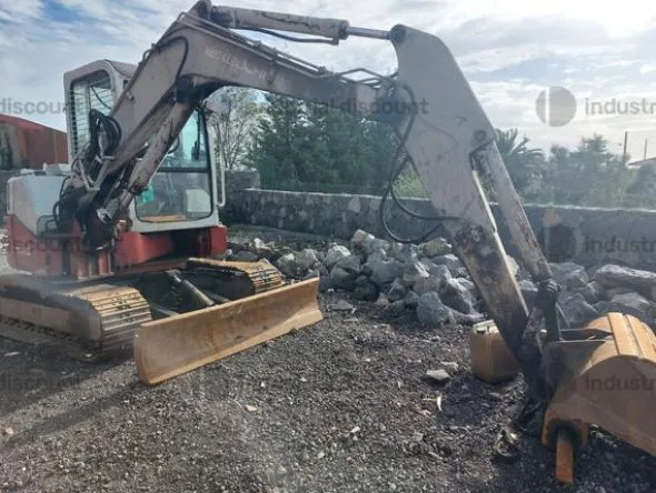 3#8893 Escavatore cingolato Takeuchi TB 153 FR