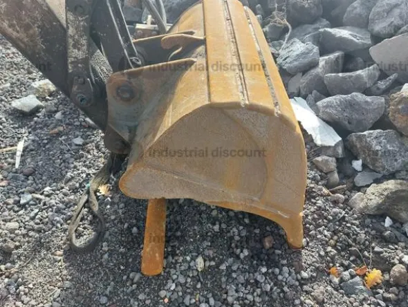 3#8893 Escavatore cingolato Takeuchi TB 153 FR