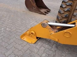 4#8492 Escavatore gommato Case WX 165