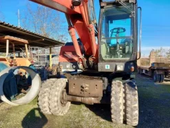 8#6932 Escavatore gommato O&K