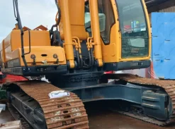 ESCAVATORE HYUNDAI 290