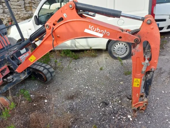 16#8017 Escavatore Kubota U17