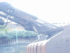 ESCAVATORE MECALAC 8MCR