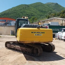 Escavatore New Holland E215C