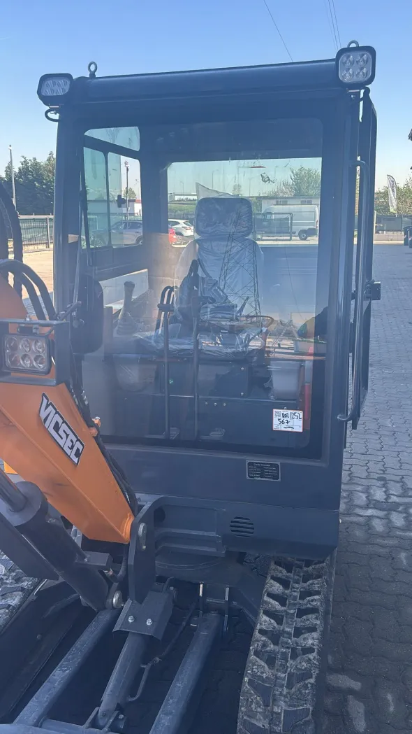 ESCAVATORE VICSEC 35 QUINTALI