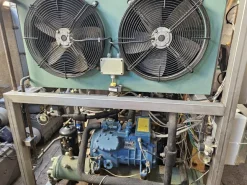 EVAPORATORE CONCENTRATORE SOTTOVUOTO A POMPA DI CALORE