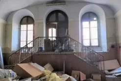 #13921 Ex teatro da ristrutturare in complesso storico